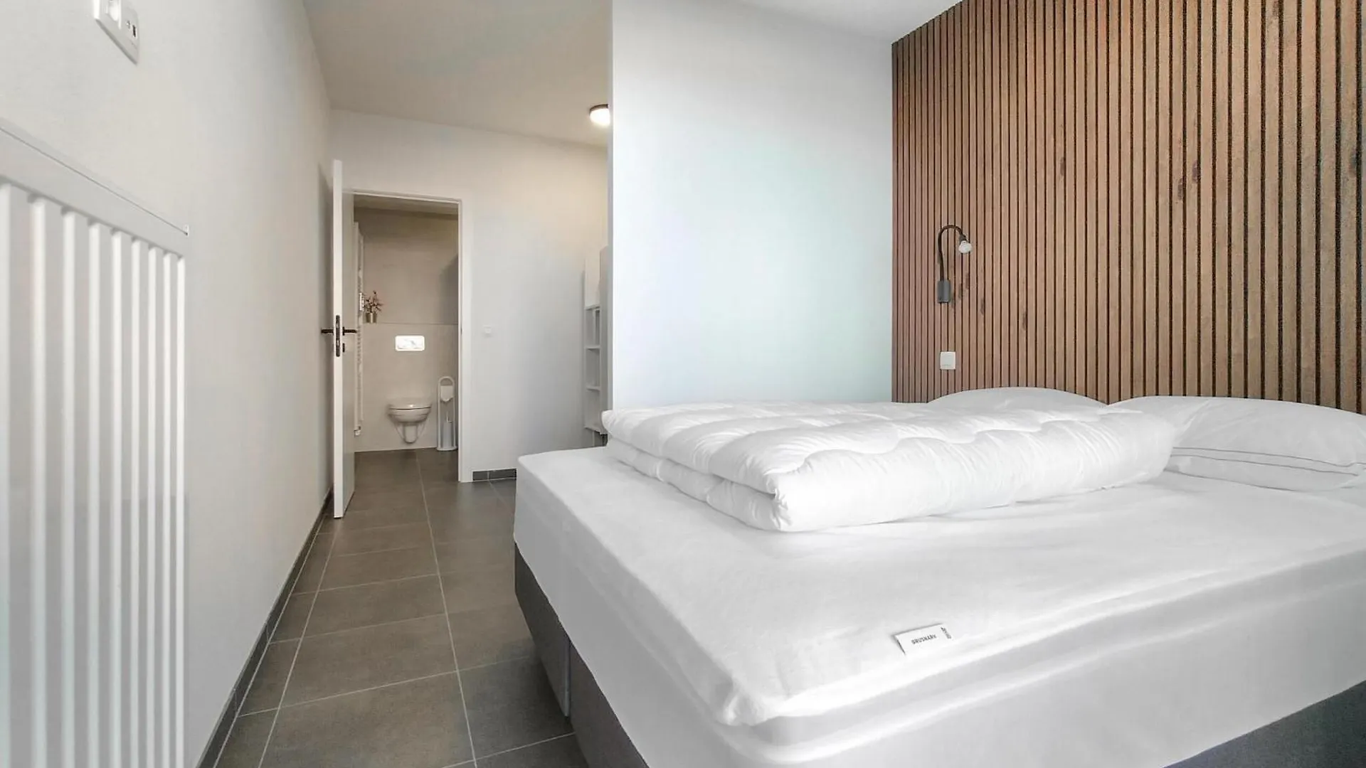 Awesome Apartment In Oostende With Kitchen